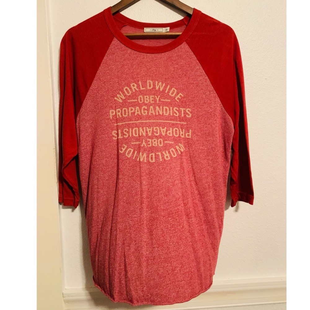 OBEY Raglan Top